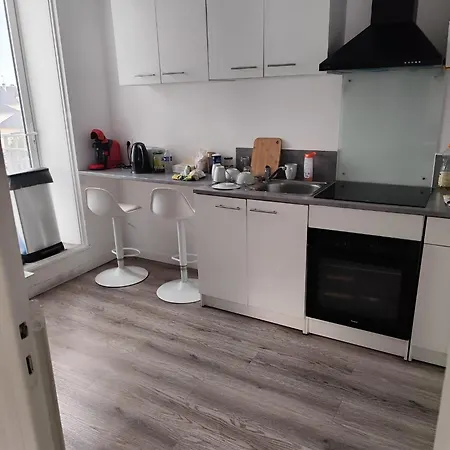 Lovely Anjou Grand Calme Centre-ville Apartamento